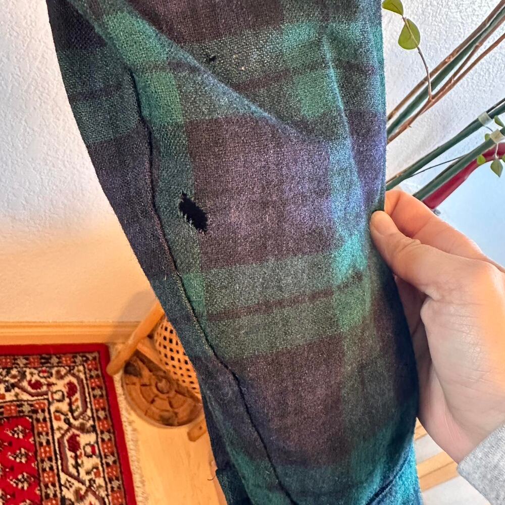 Authentic Vintage Pendleton Wool Flannel - image 5